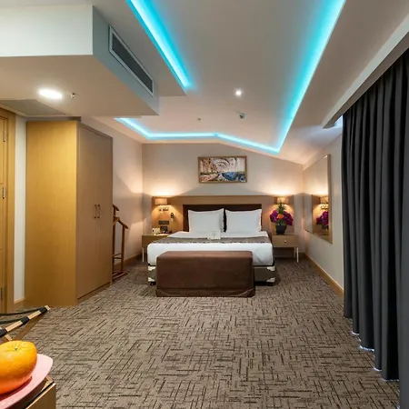 Hotel Boursier 2 &
