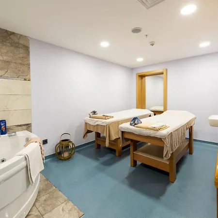 Boursier 2 & Hotel 4*