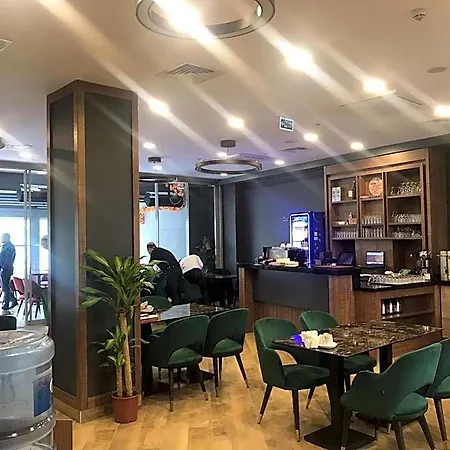 Boursier 2 & Hotel Istanbul