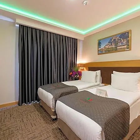 Boursier 2 & Hotel 4*