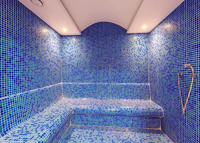 Hotel Boursier 2 & 4*