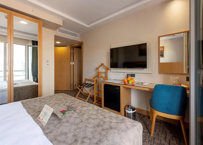 Hotel Boursier 2&spa 4*